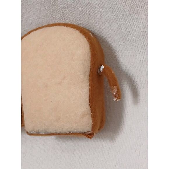 Target Felt Duo Figurine Wondershop Hyde Eek Spritz 2022 23 Peanut Butter Jelly - Picture 7 of 9